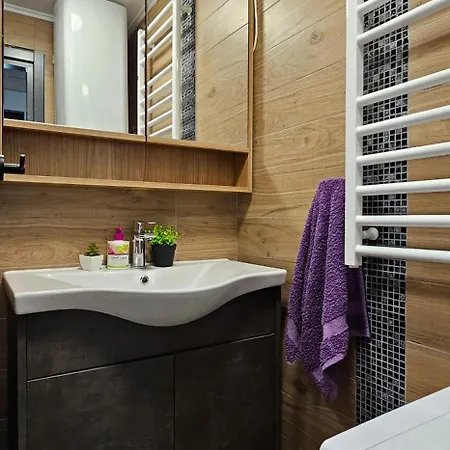 Brvnara Marinkovic Na Sekulicima *